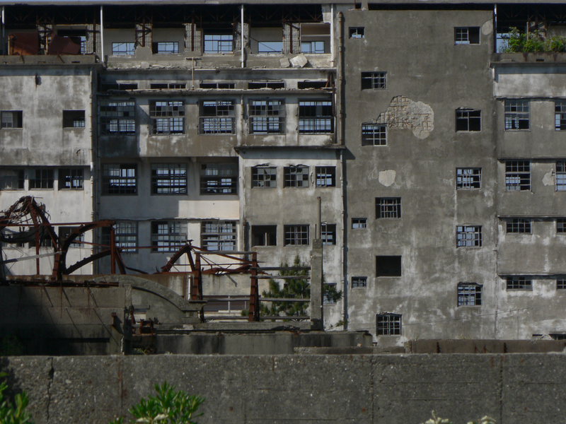 Illustration for article titled The Most Dangerous Modern Ruins for Thrillseekers and Urban Explorers
